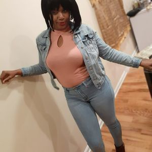 Meet your Posher, Taisha